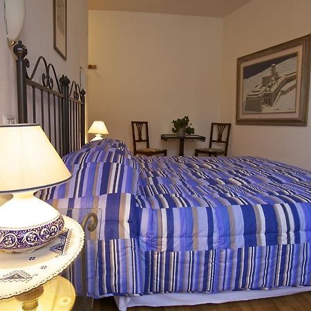 Camere Carli Assisi Luaran gambar