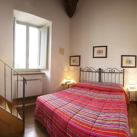 Camere Carli Assisi Luaran gambar